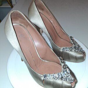 EUC Giuseppe Zanotti Taupe Silk Heels Swarovski Crystals Peep Toe Italy 7/37